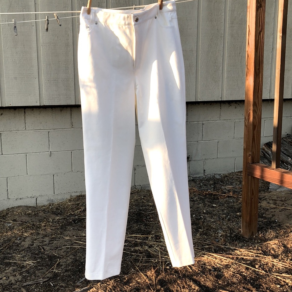 Evelyn & Arthur white cotton stretch jean size 16